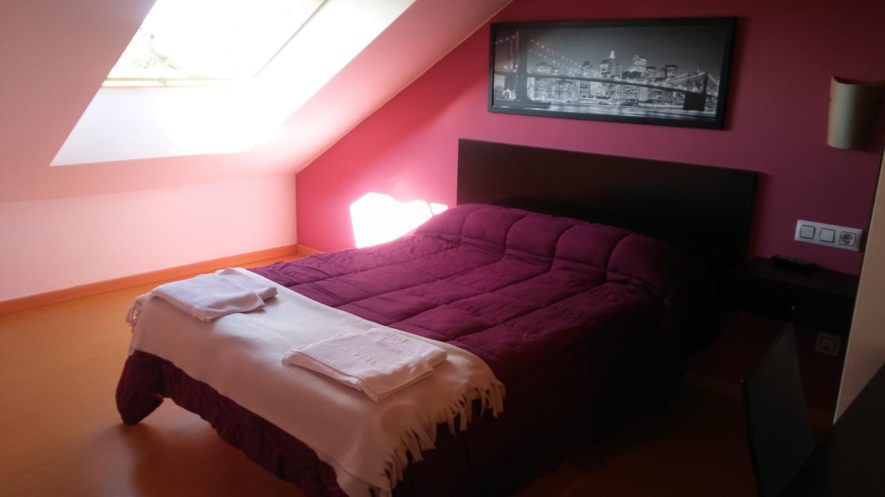 Hostal Restaurante Vial Ourense Exterior photo